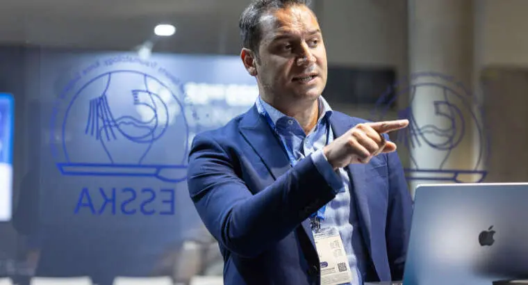 Ο Dr. Ilias Aslanidis at the 22nd ESSKA Congress